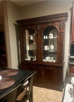 Beautiful china in great condition