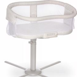 Halo Swivel Premier Bassinet 