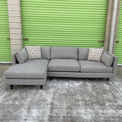 *Free Delivery* Large Gray Modern Sectional Couch Sofa