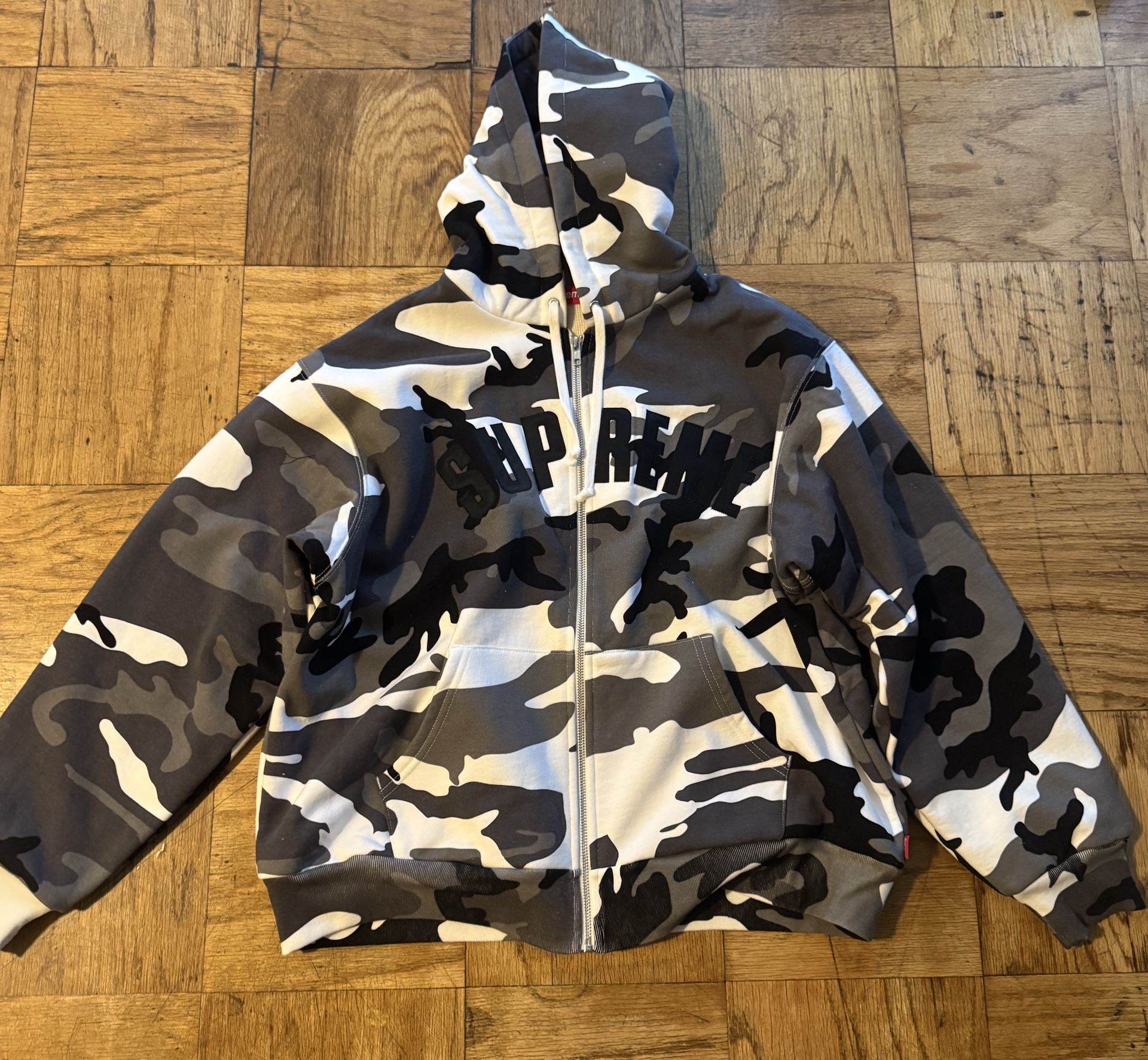 Supreme snow Camo Thermal Zip Up 