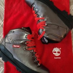 Supreme Timberlands 