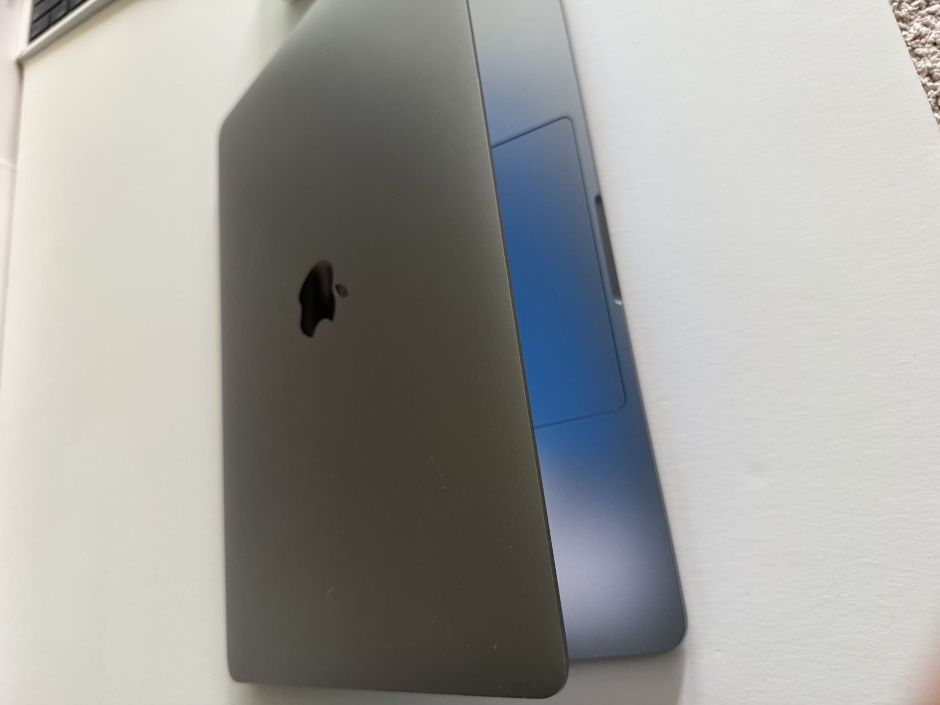 MacBook Pro 13’ 2022 M2 8GB 256GB (2022)