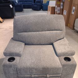Cyrillo Chair