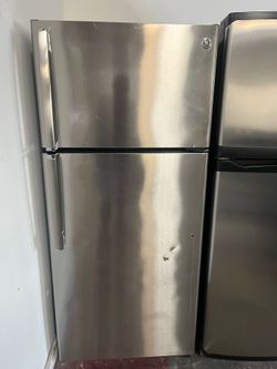 Refrigerator GE 28”