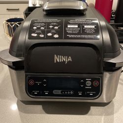 Ninja Foodi 4qt 5-in-1 Indoor Grill and Air Fryer