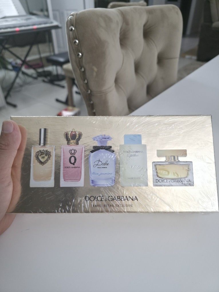Dolce & Gabbana Mini Perfume Gift Set – Sealed Box – Retail $75, Only $60! ✨