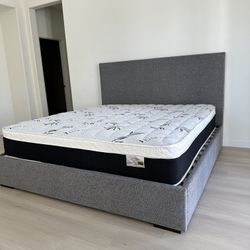 King Size Mattress Pillow Top 12" Thick.    All Sizes Available.   Delivery Available.    Brand New Mattress 