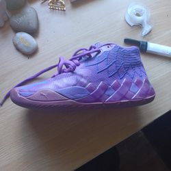 Lamelo  Pumas.    Adidas Youth