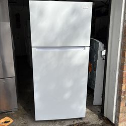 VISSANI  30 INCHES REFRIGERATOR TOP FREEZER TRABAJA BIEN