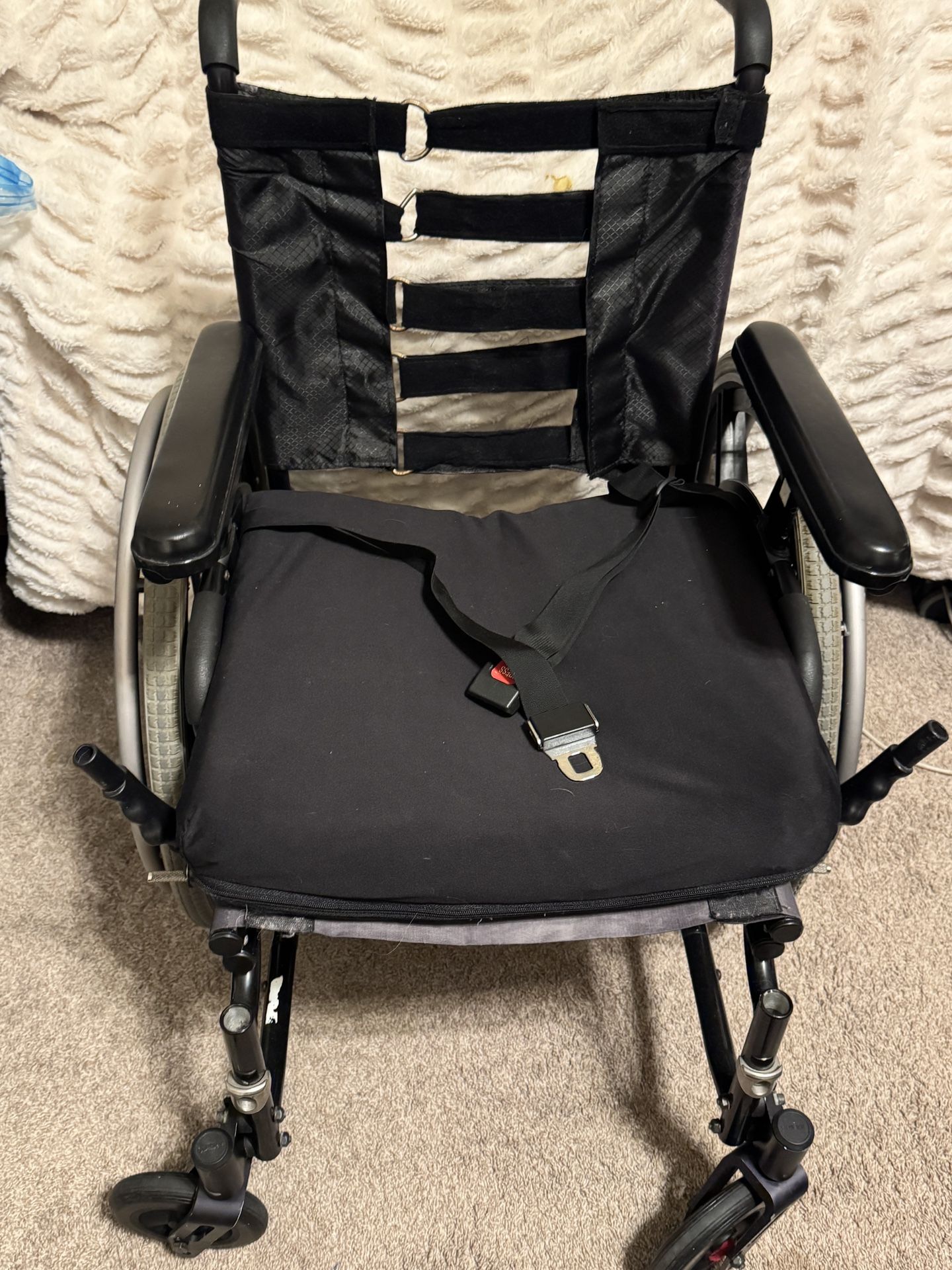 Quickie 2 Wheelchair Size 17” 18”