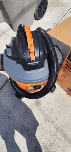 RIDGID Wet/Dry Shop Vacuum with Hose