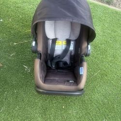 Graco SnugRide SnugFit 35 Infant Car Seat 