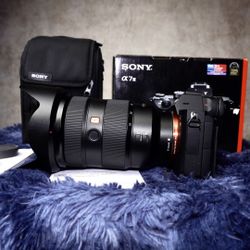 Sony 24-70mm F2.8 Gmaster Lens 