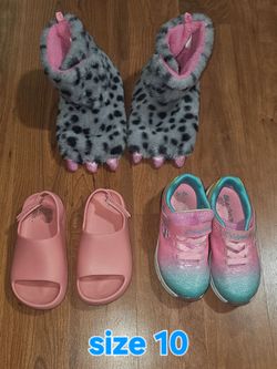 Fuzzy Animal Paw Slippers