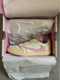 Jordan 1 Low - Travis Scott Shy Pink (PS)