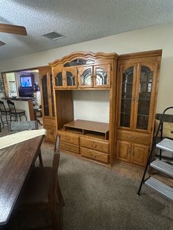 Entertainment center Entertainment center