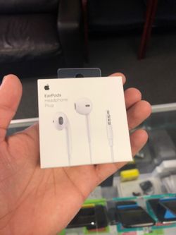 iPhone headphones 🎧