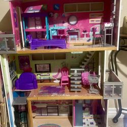 Wooden Doll House 