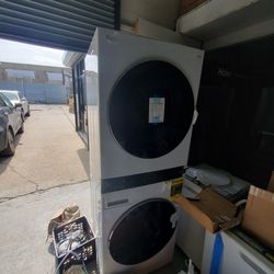 Washer And Dryer LG Ventless New Open Box 27 Inches  1 Year Manucfature Warranty..$1400...pick  Up 301 Saundview Ave Bronx NY  10473..