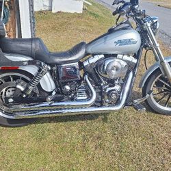 2005 Harley Davidson low rider.