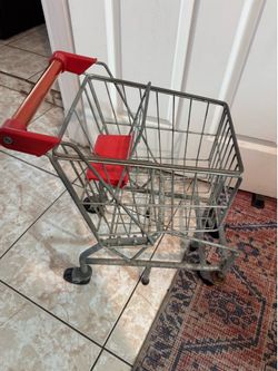Melissa and Doug shopping cart
