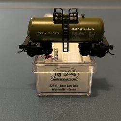 Atlas N Scale Beer Can Tank - Wyandotte