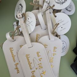 Wedding Party Favors #LuggageTags