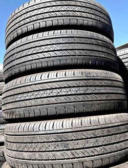 225 65 17 Continental Tires Con 80% de Vida Las 4