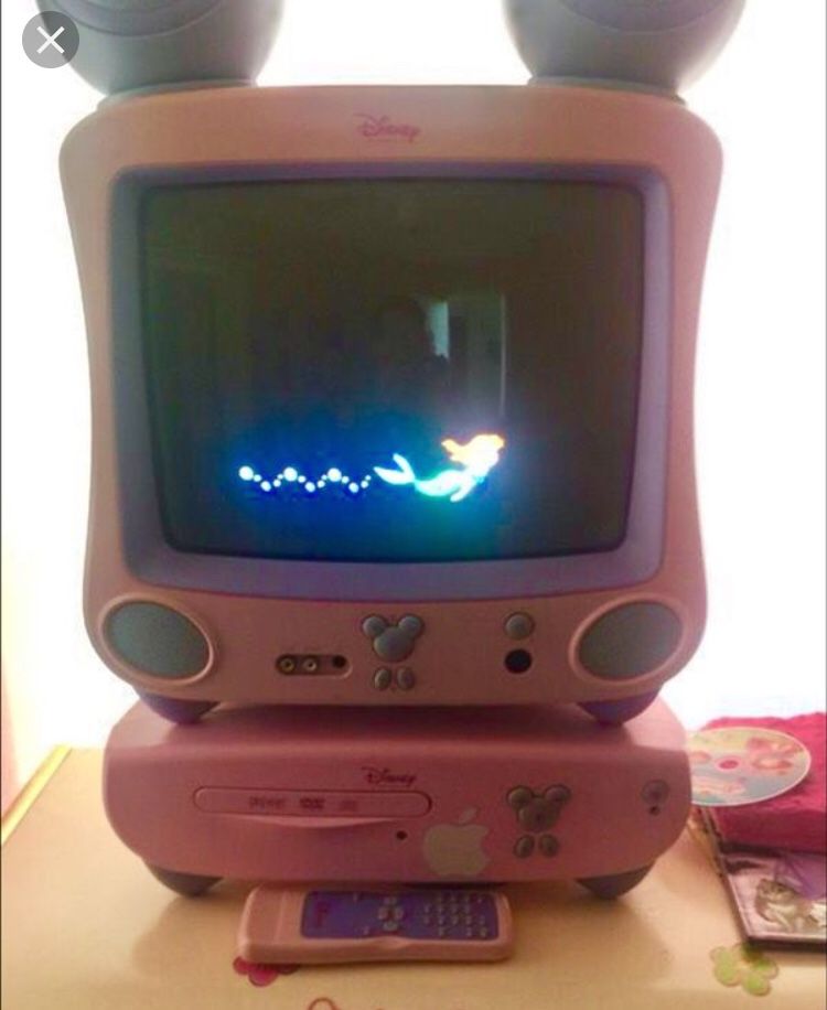 Disney Minnie mouse TV and DVD player with remote like new