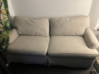 queen pull out soda bed! $50 delivery 🚚 available!