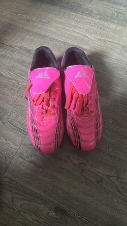 Dream Seek Men’s Soccer Cleats