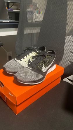 Nike flyknit racer