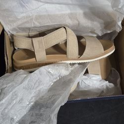 Skechers $35 Size 6  Como Nuevos