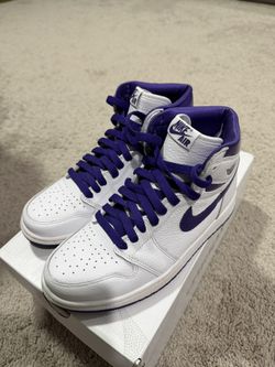 Womens Size 7 Jordan 1 High OG