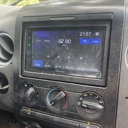 Pioneer Touch Screen Stereo 