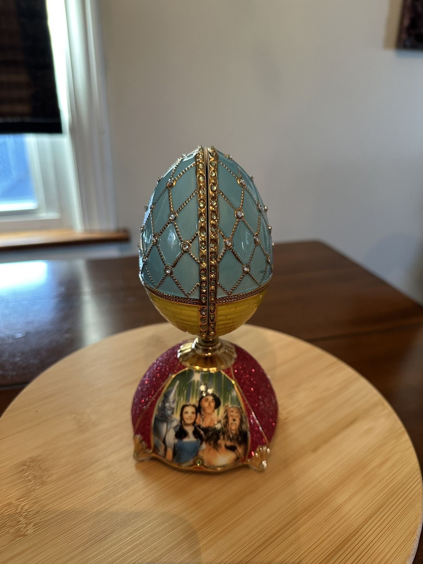 Unique Wizard of Oz Dorothy and Toto Faberge-style music box wicked