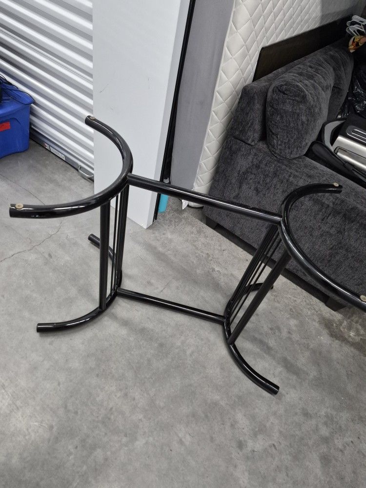 Glass Top Table / 4 Chairs
