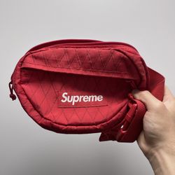Supreme waist bag 