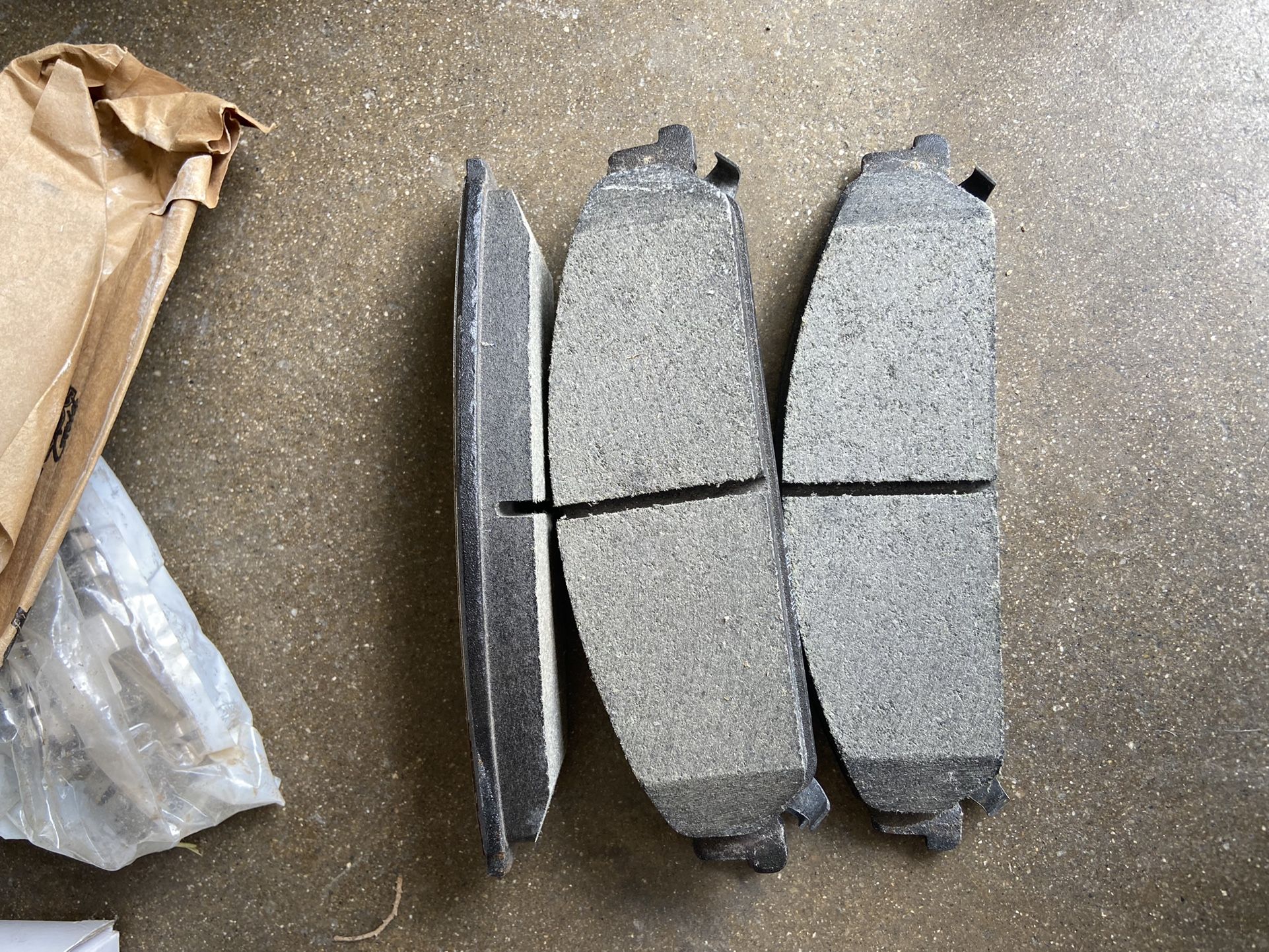 Brand New Diralaat Brake Pads Chrysler 300 Or Dodge Charger Challenger