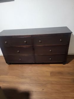 Dresser