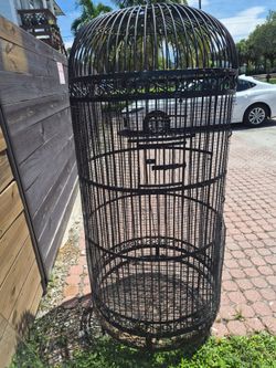 Jaula  para https://offerup.com/redirect/?o=cGVyaWNvLmRl metal