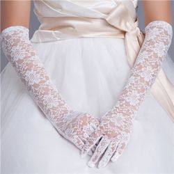 WHITE LACE COSTUME GLOVES