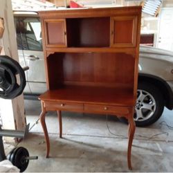 Beautiful  Vintage 2 Tiered Cherry hutch /desk