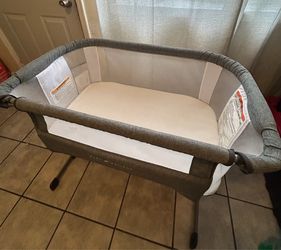 Baby Delight Bedside Bassinet