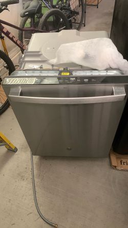 GE dishwasher, New Only Used For <6 Mos