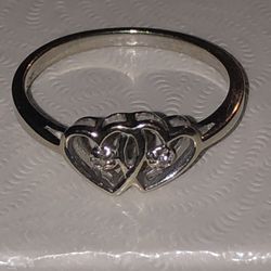 10k White Gold Diamond Heart Ring