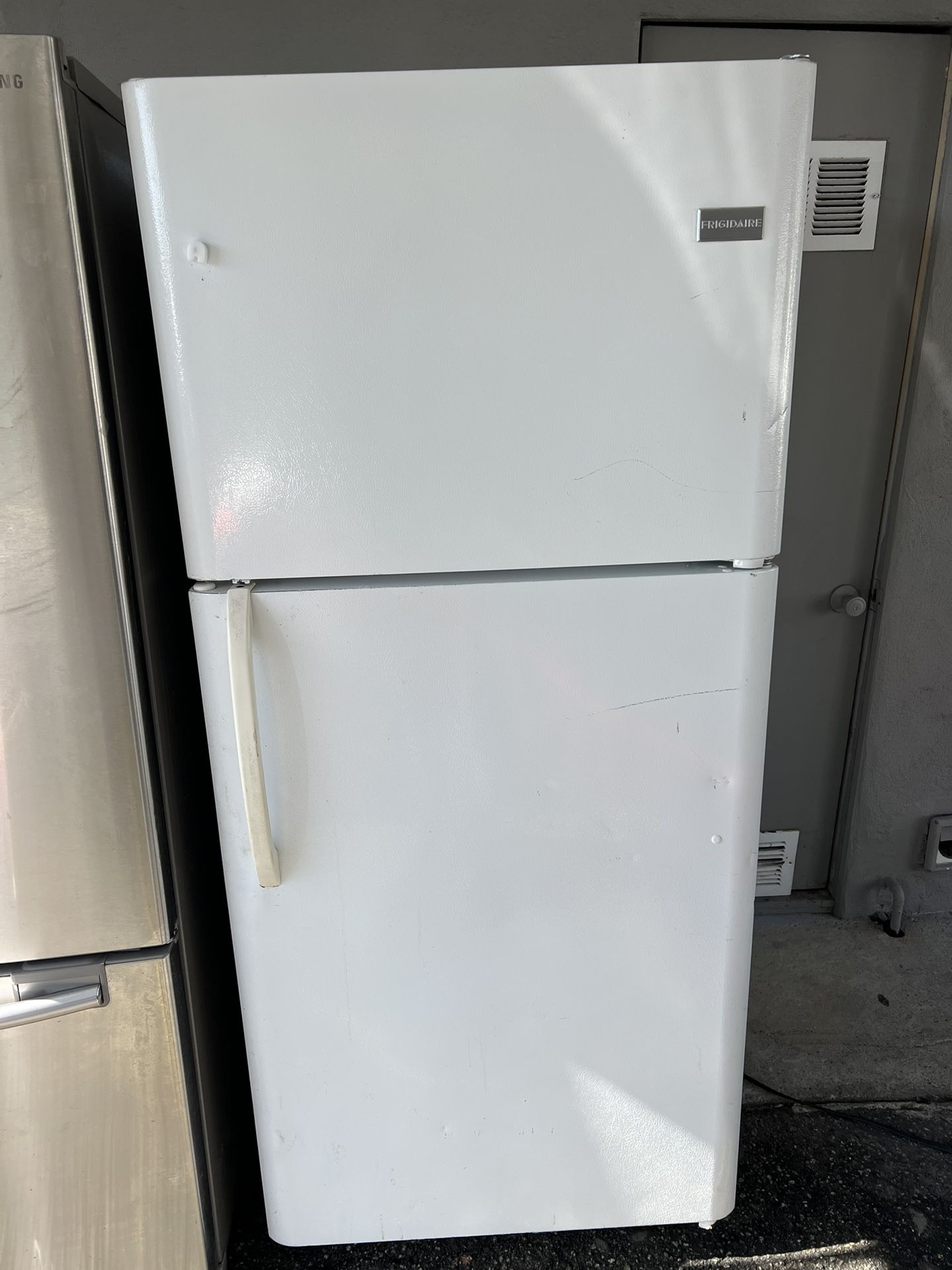 Frigidaire Refrigerator
