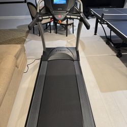 True Performance 800 Treadmill 
