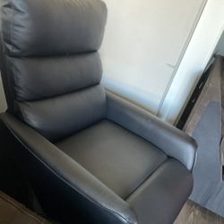 Small Lift Chair