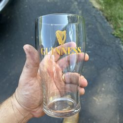 Guinness gravity Harp Beer Glass Brand New